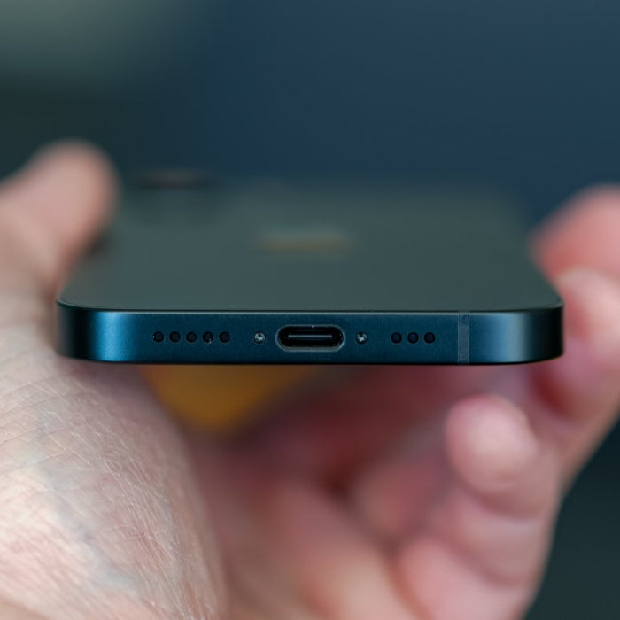 iPhone 17 Air Portless Wireless Design Charging, MagSafe & No Ports