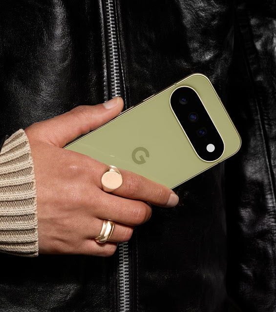Google Pixel 11 in Pistachio