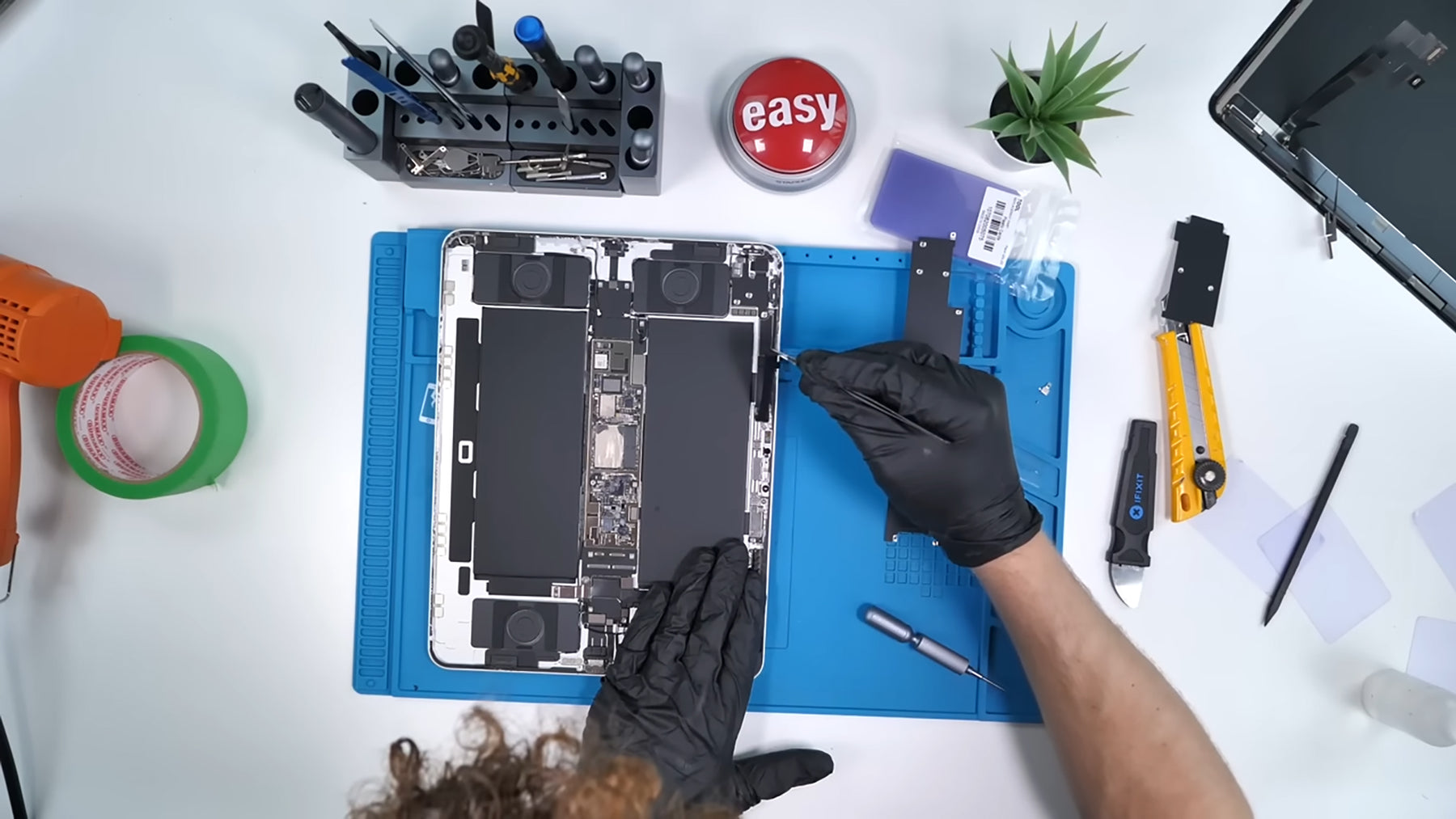 Signs of iPad Battery Replacement | THE REPAIR PLUS