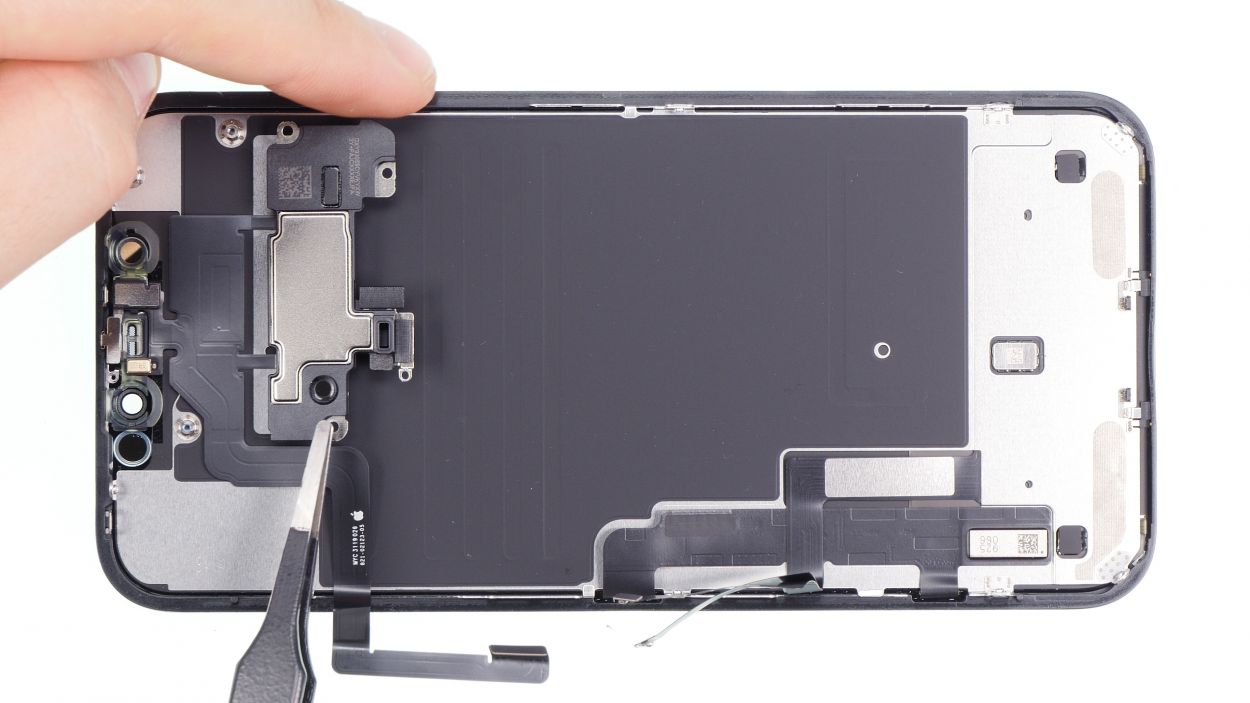 Why THE REPAIR PLUS Stands Out in iPhone 11 Screen Replacement?